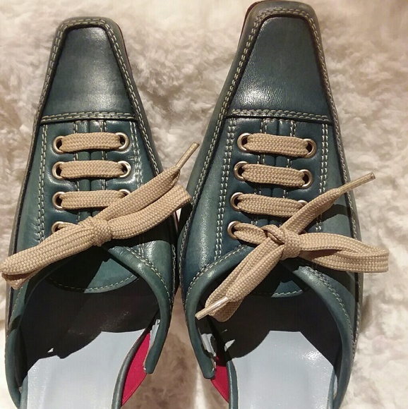 Donald J. Pliner Lezina Mules Heels Size 7M - Picture 5 of 8